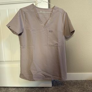 Figs Catarina one pocket scrub top size small.